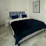 Апартаменти Modern Penthouse Big Solarium Sea Views Benavista Location Walk To Everything Естепона