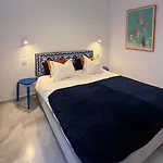 Апартаменти Modern Penthouse Big Solarium Sea Views Benavista Location Walk To Everything