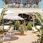 Апартаменти Modern Penthouse Big Solarium Sea Views Benavista Location Walk To Everything *