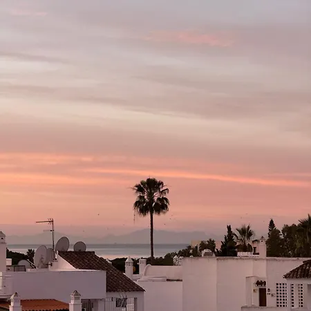 Modern Penthouse Big Solarium Sea Views Benavista Location Walk To Everything Appartement Estepona