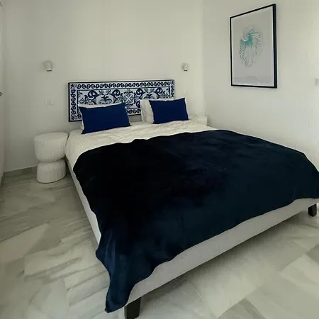 Apartment Modern Penthouse Big Solarium Sea Views Benavista Location Walk To Everything Estepona
