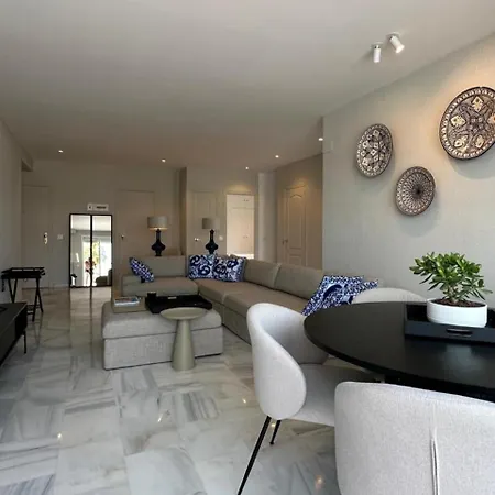 Apartment Modern Penthouse Big Solarium Sea Views Benavista Location Walk To Everything Estepona
