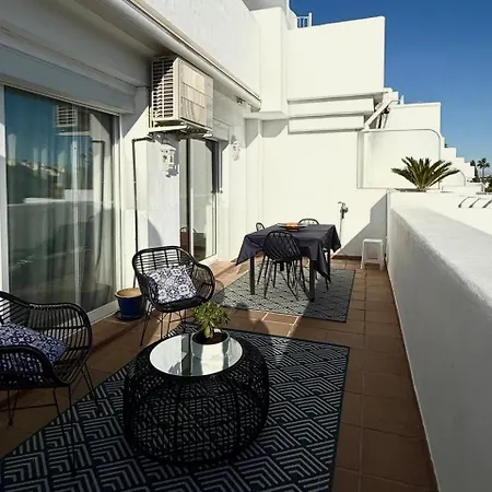 Modern Penthouse Big Solarium Sea Views Benavista Location Walk To Everything Estepona
